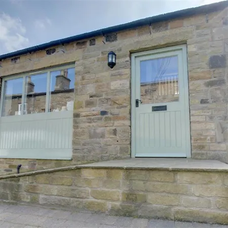 Quaint Holiday In Gayle Yorkshire With Garden هاويس